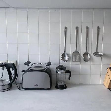 Διαμέρισμα Stilvolle 2 Mit Kueche, Tv, Waschmaschine Λειψία