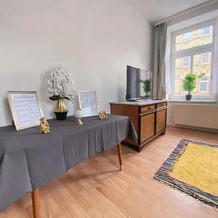 Διαμέρισμα Stilvolle 2 Mit Kueche, Tv, Waschmaschine *