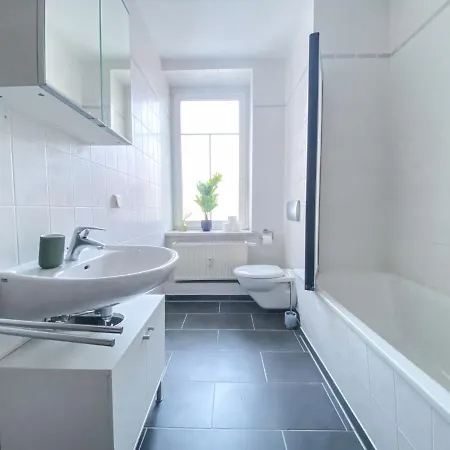 Stilvolle 2 Mit Kueche, Tv, Waschmaschine Λειψία