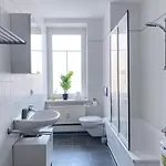 Stilvolle 2 Mit Kueche, Tv, Waschmaschine Apartment *